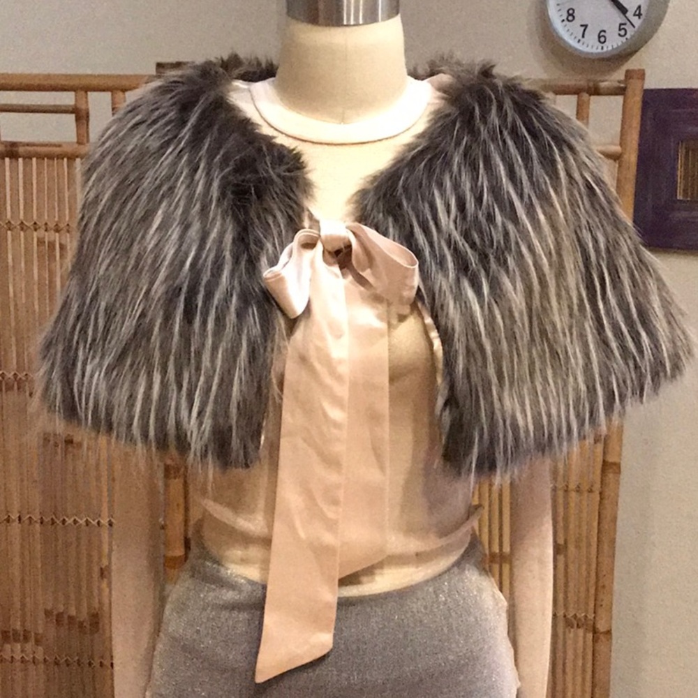 Faux Fur Capelet